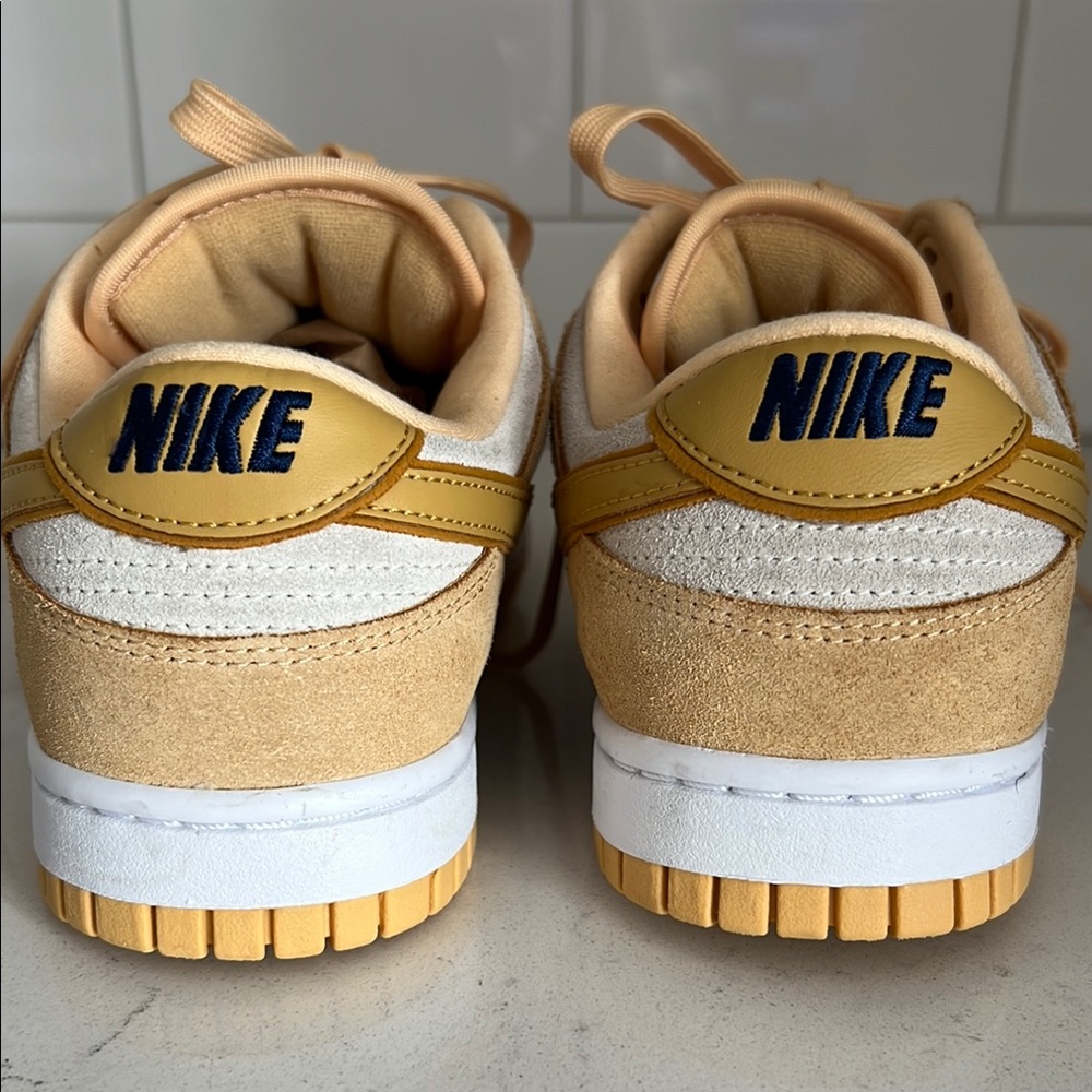 Very Good - Women's Nike Dunk Low LX Sneaker - White / Yellow - Gold - Size W7 - Picture 4 of 16